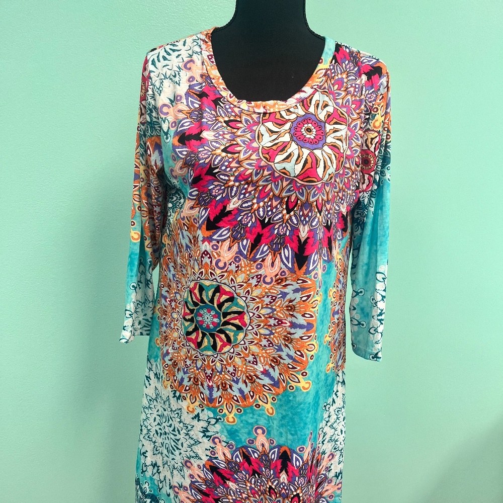 suvimuga green & peach medallion pocket 3/4 sleeves swing dress size L.